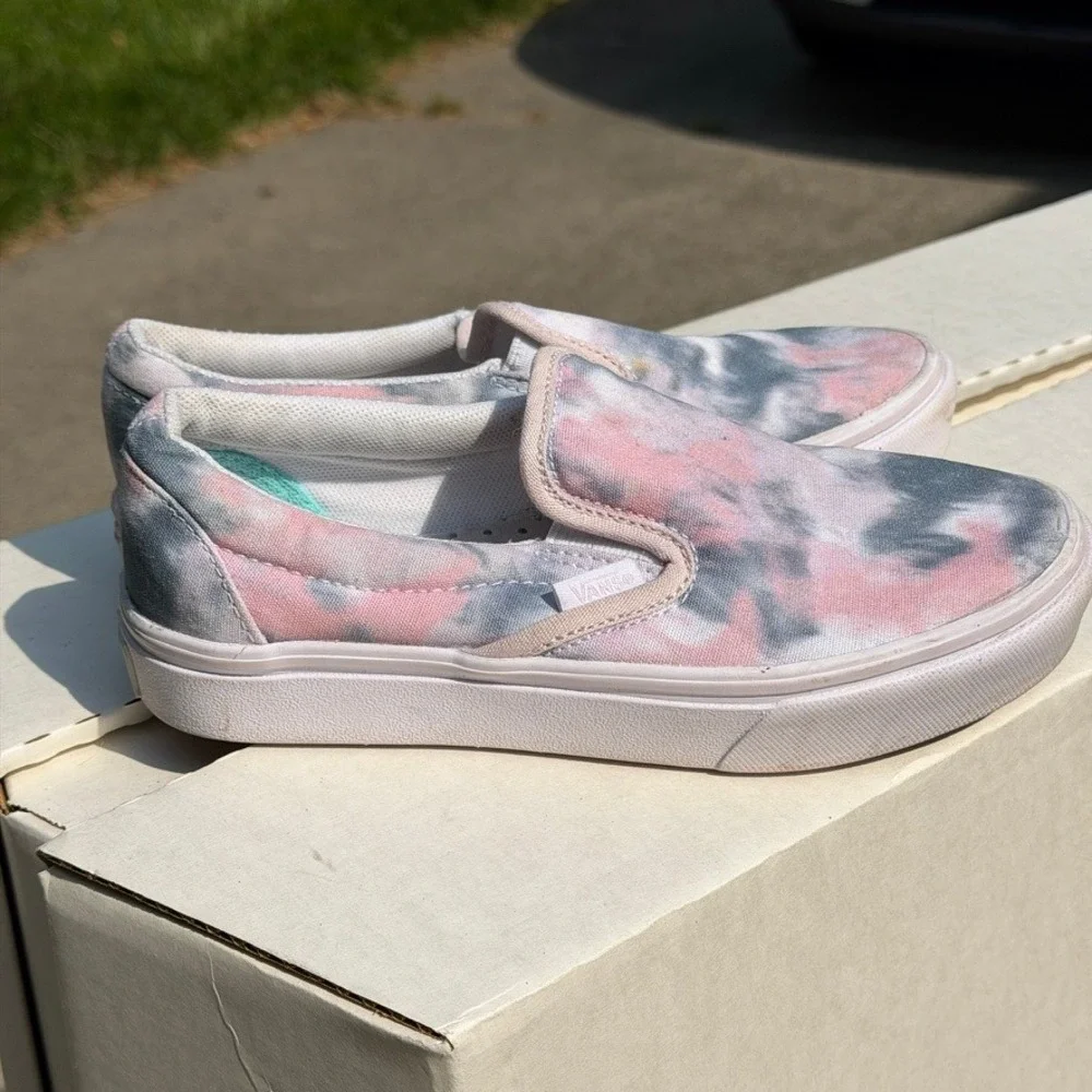 Vans Kids Cloud Wash ComfyCush Slip-On‎ Shoes in Tie-Dye